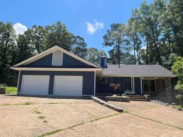 2135 Pine Hill Circle, Malvern, AR 72104