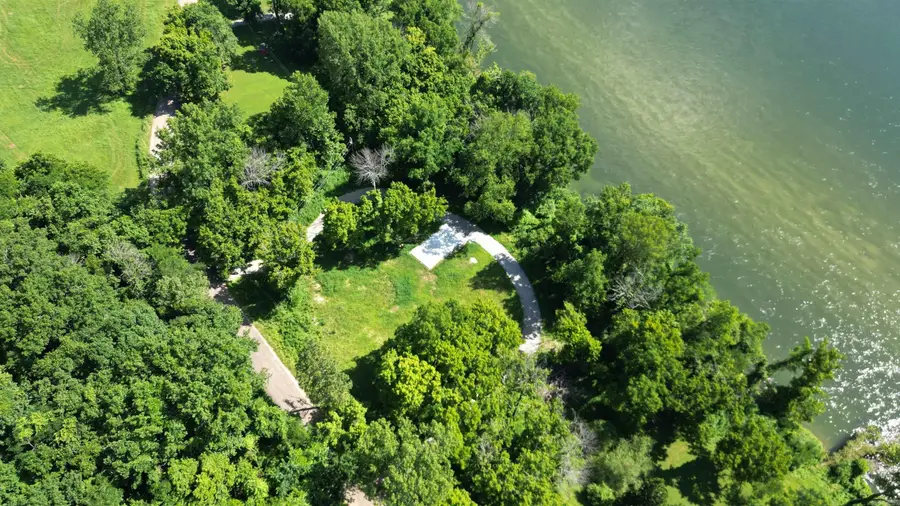 1566 Riverview Drive, Norfork, AR 72658 - Image #2