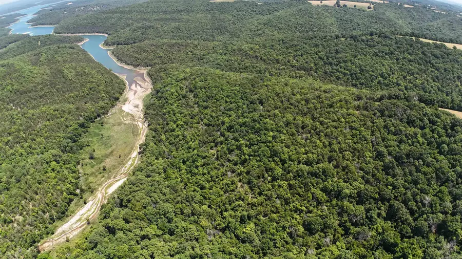 001-08943-000 Big Music Creek, Marion County, AR 72668 - Image #2