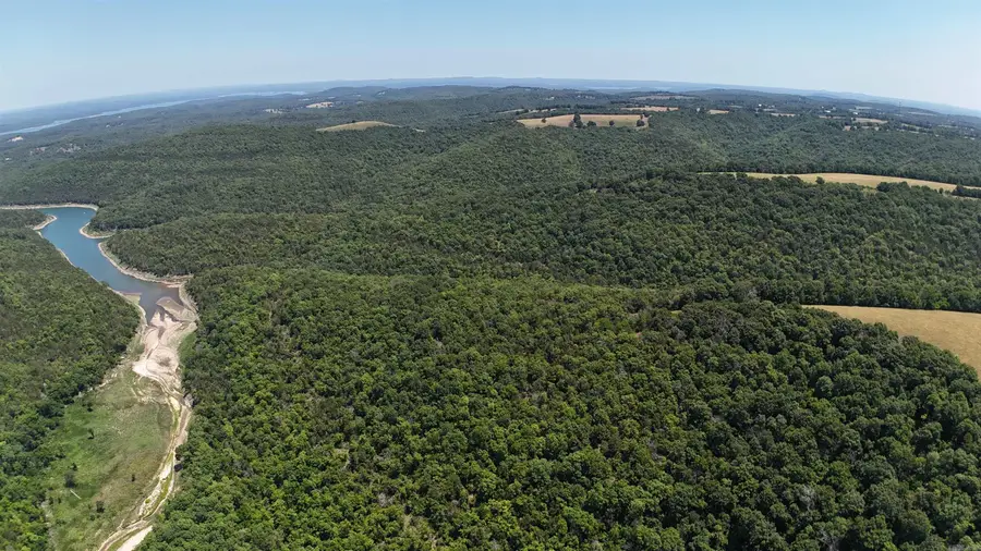 001-08943-000 Big Music Creek, Marion County, AR 72668 - Image #3