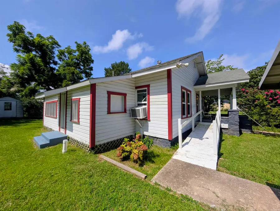 611 Hornbeck, Mena, AR 71953 - Image #3