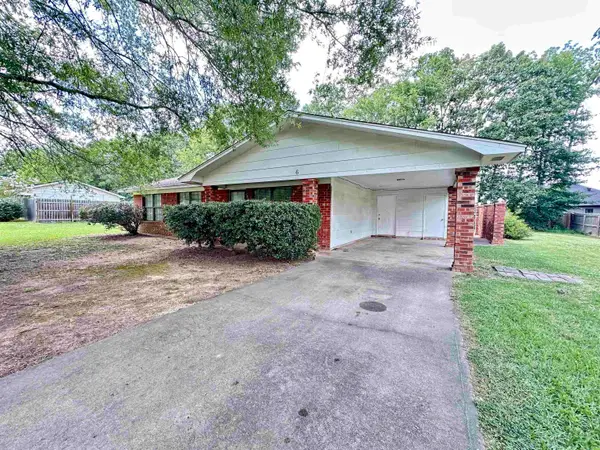 6 Louise Ln, Greenbrier, AR 72058