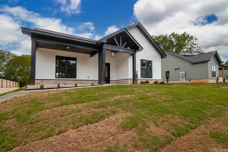 808 Richard Street, Hot Springs, AR 71913 - #2