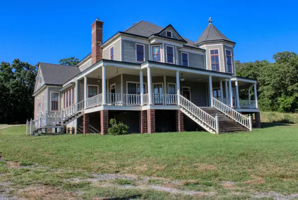 897 Rail Road, Marshall, AR 72650