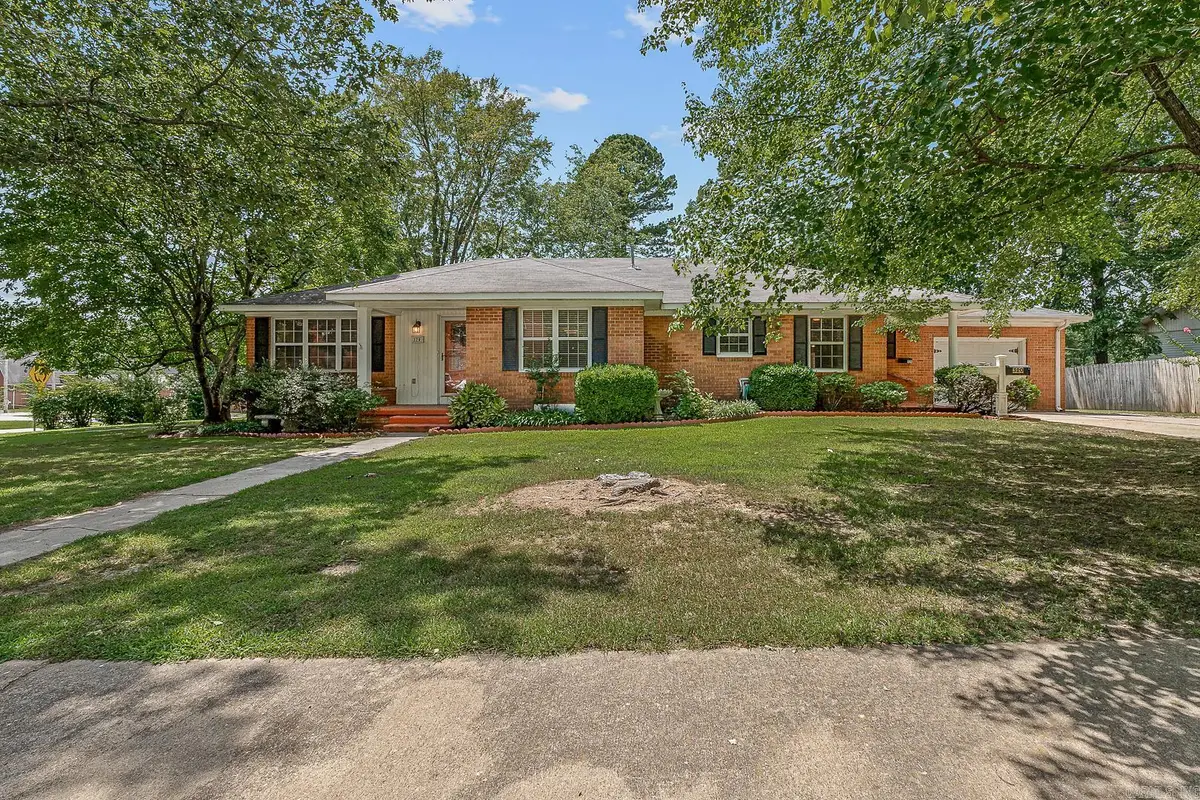 320 N Fifth Ave Avenue, Piggott, AR 72454 - Image #1