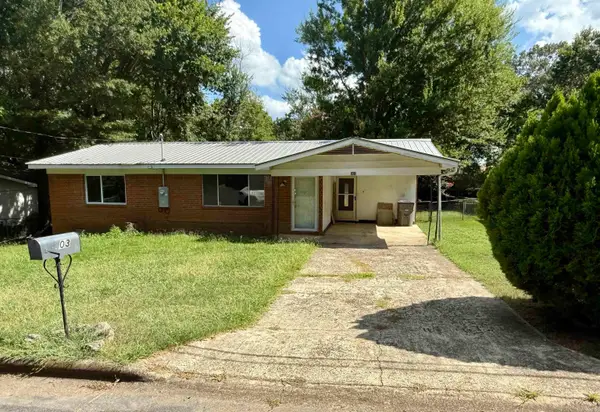 203 Lary Street, Hot Springs, AR 71913