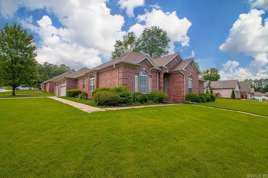 117 Limoges Court, Maumelle, AR 72113 - Image #2