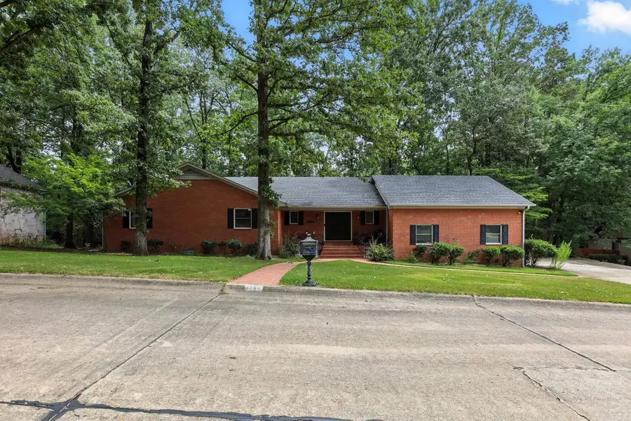 1190 Cambridge Circle, Benton, AR 72019 - Image #2