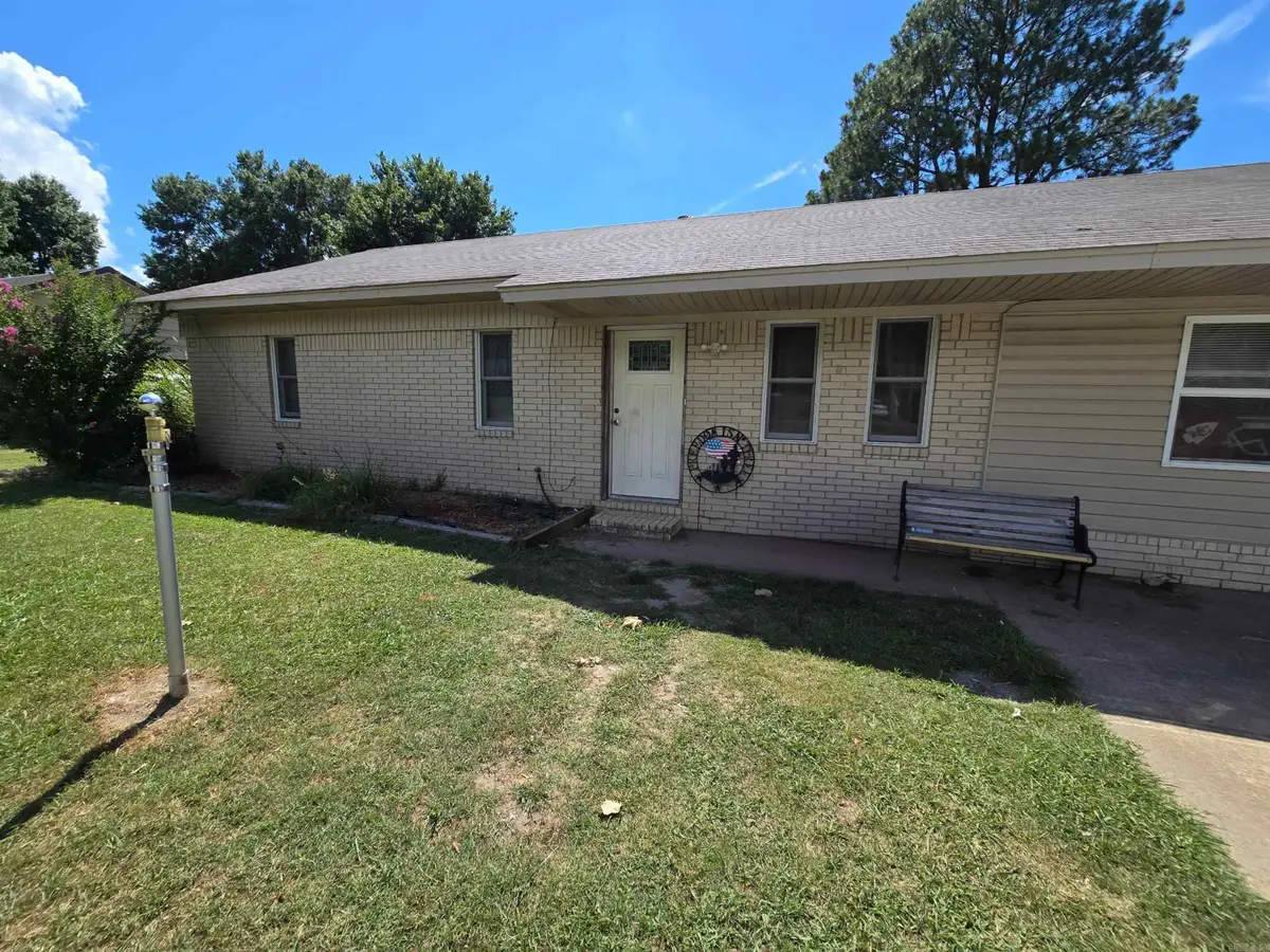 733 Smith Ave, Trumann, AR 72472 - Image #1