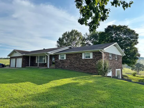 2504 Joe Holt Road, Everton, AR 72633