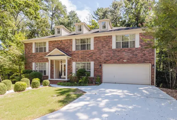 1307 River Oaks, Benton, AR 72019