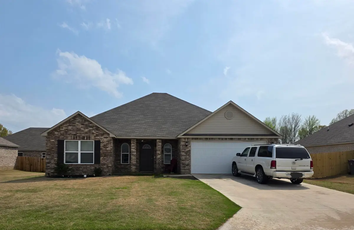 5702 Wendy St, Paragould, AR 72450 - Image #1