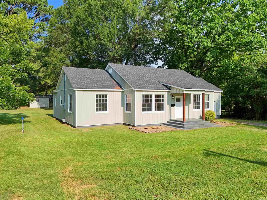 707 N West Street, Morrilton, AR 72110 - Image #3