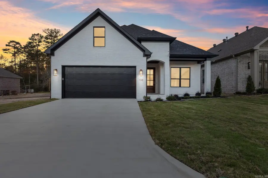 133 Woodlands Park Drive, Little Rock, AR 72211 - Image #2