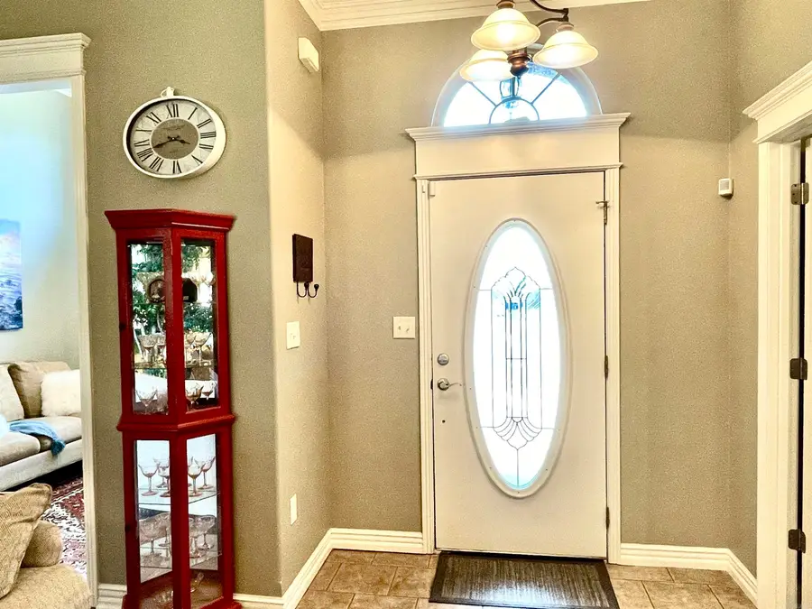 129 Pleasantwood Drive, Maumelle, AR 72113 - Image #2