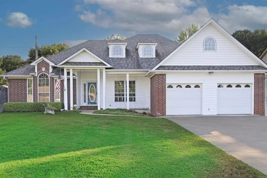 702 Honeysuckle Hills Court, Redfield, AR 72132 - Image #2