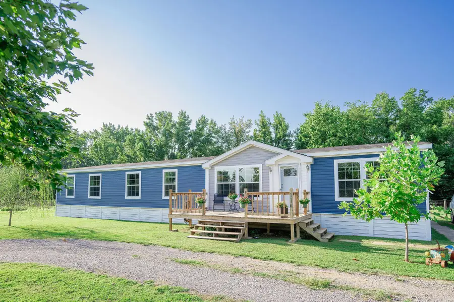 110 Roberson Dr Drive, Pleasant Plains, AR 72568 - Image #2