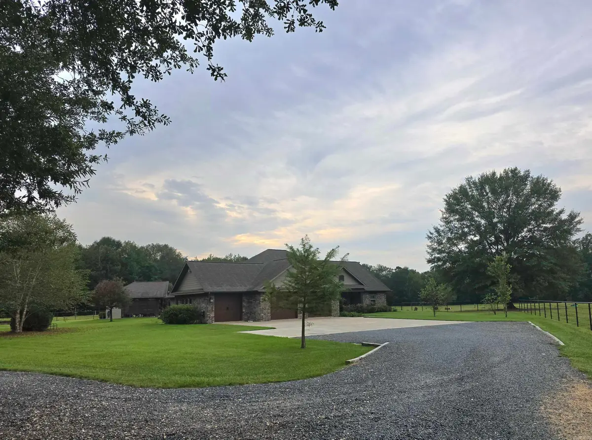 242 Geneva Church Road, De Queen, AR 71832 - Image #1