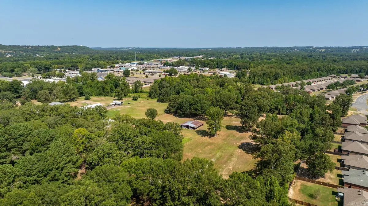 17 & 21 Snowden Circle, Greenbrier, AR 72058 - #1