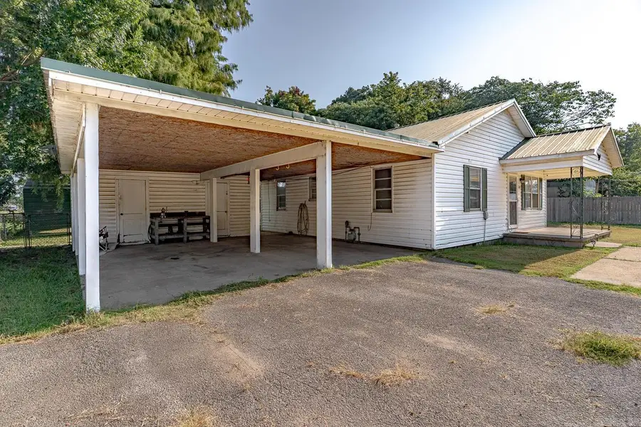 224 E Olympia Ave, Manila, AR 72442 - Image #3