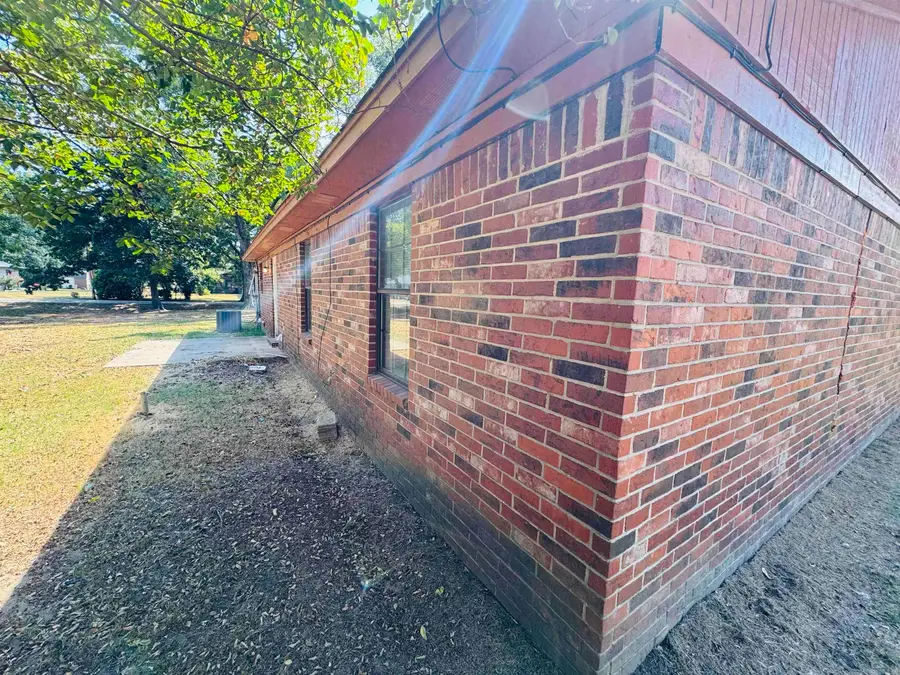 519 Frank T Bunton Street, Lonoke, AR 72086 - Image #3