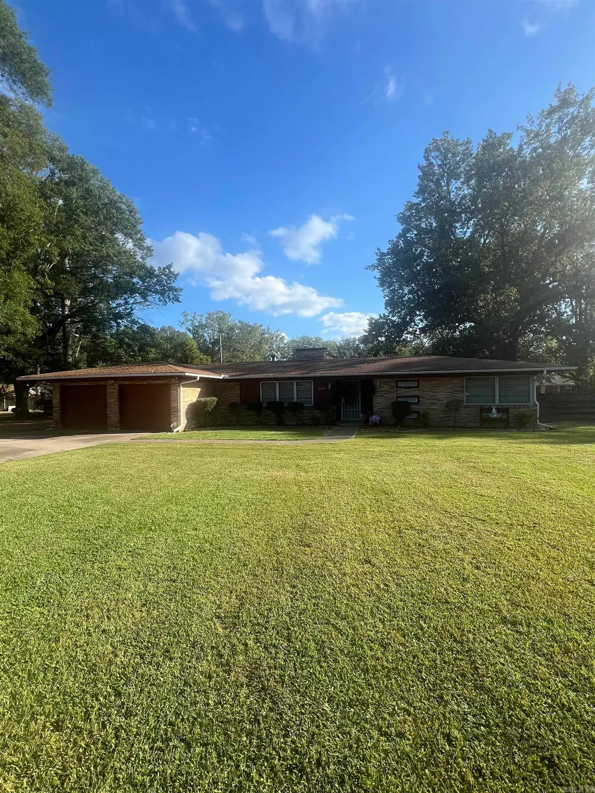 2210 W 39th Avenue, Pine Bluff, AR 71603 - Image #1