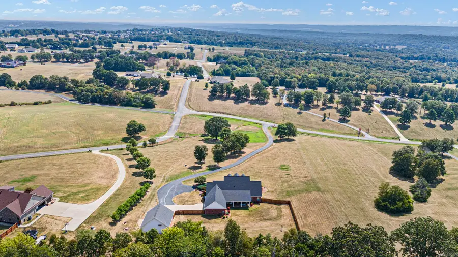 27 Woodridge Drive, Greenbrier, AR 72058 - Image #3