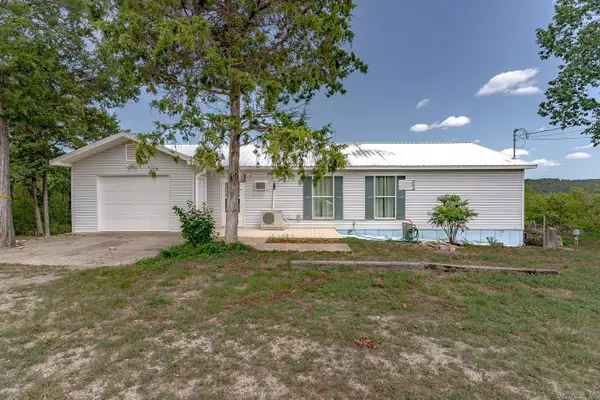 73 W Piper Lane, Salesville, AR 72653