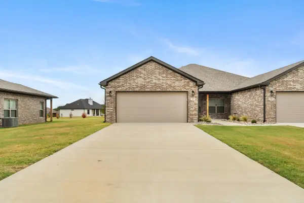 370 Turnberry Court, Mountain Home, AR 72653