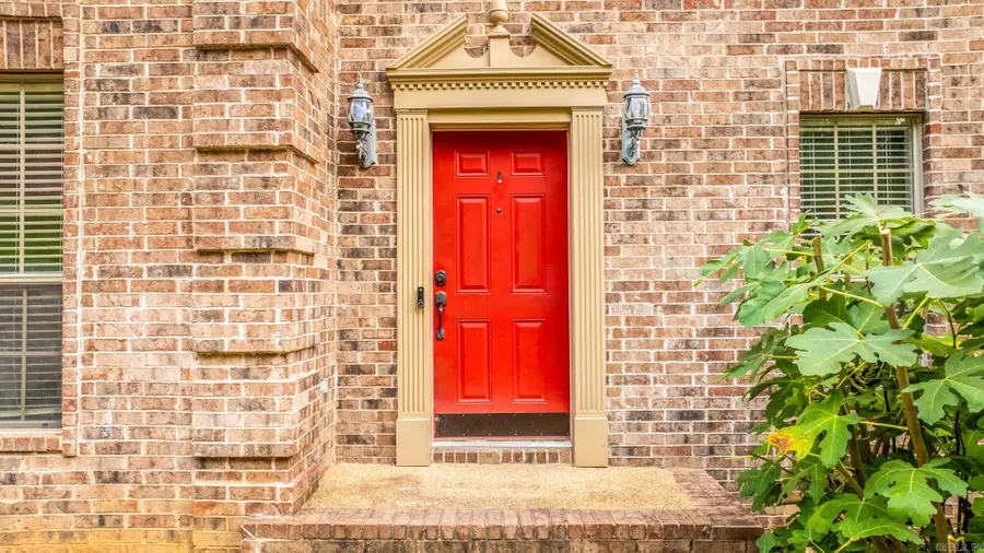 106 Charleston Lane, Little Rock, AR 72223 - Image #2