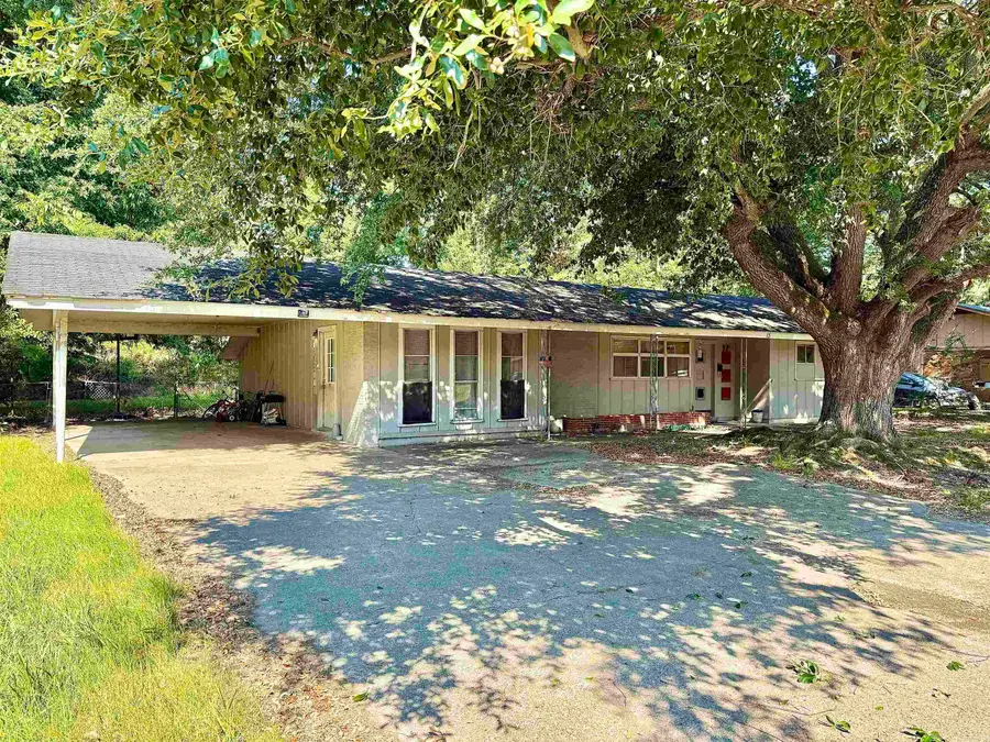 15 Maulding Drive, Dermott, AR 71638 - Image #2