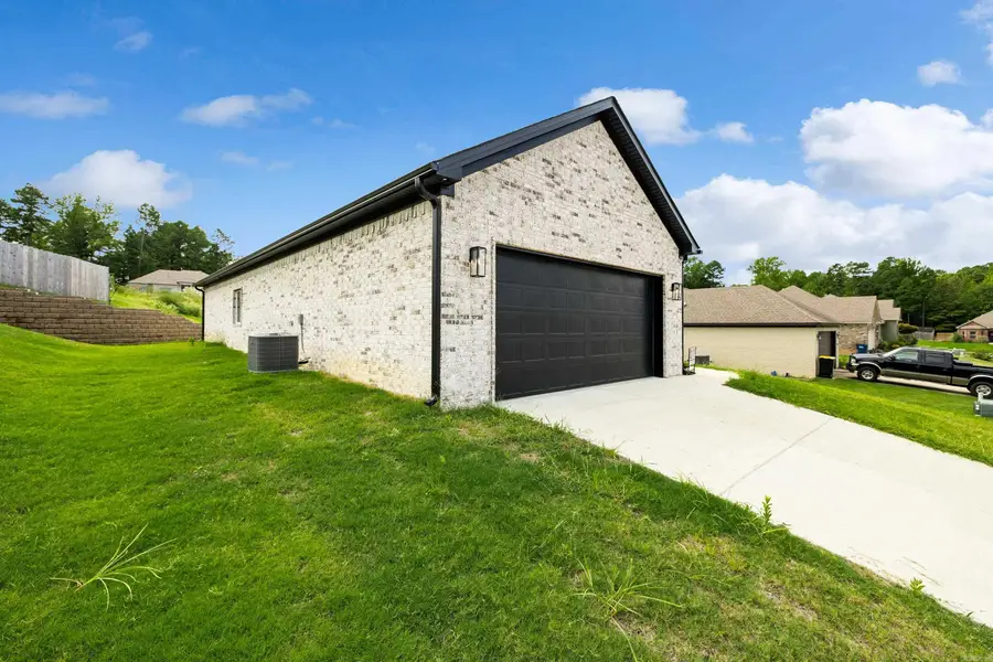 5013 Clover Brook Drive, Bryant, AR 72022 - Image #2