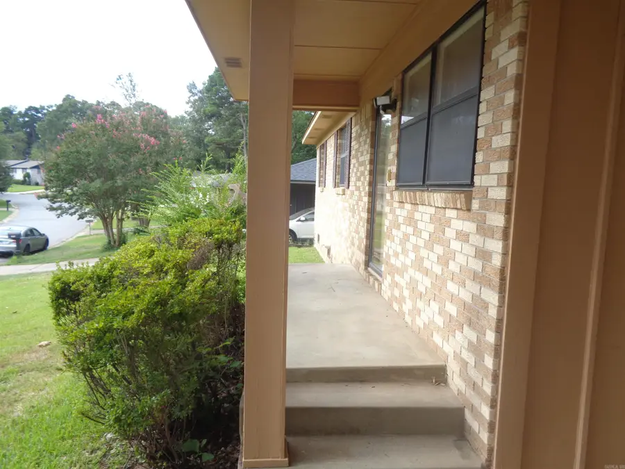 1408 Twin Lakes Drive, Little Rock, AR 72205 - Image #3