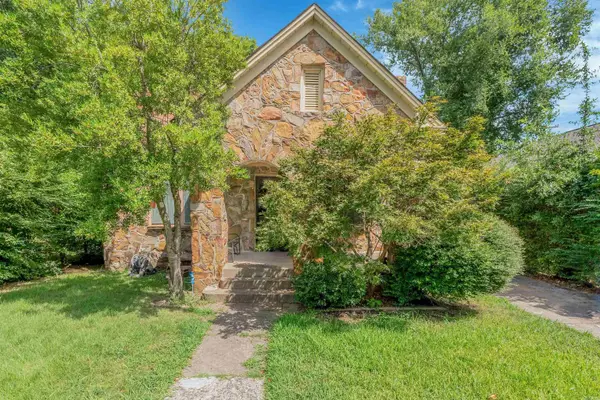 1806 N Poplar St, North Little Rock, AR 72114