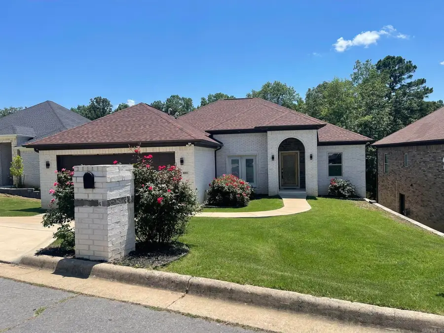 8001 Kanis Pines Drive, Little Rock, AR 72204 - Image #2