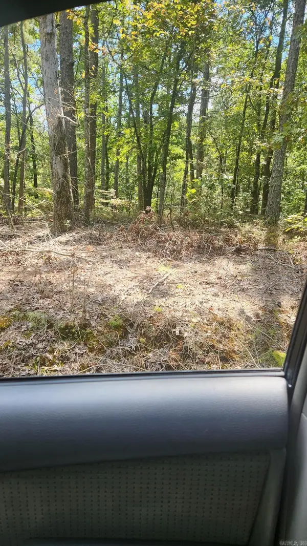 Address Withheld By Seller, Fountain Lake, AR 71901