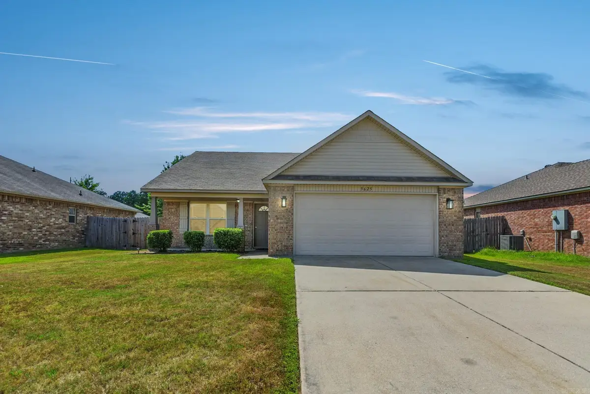 5625 Pin Oak Ln, North Little Rock, AR 72117 - Image #1