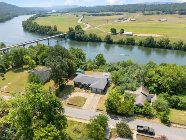 64 South Street, Calico Rock, AR 72519