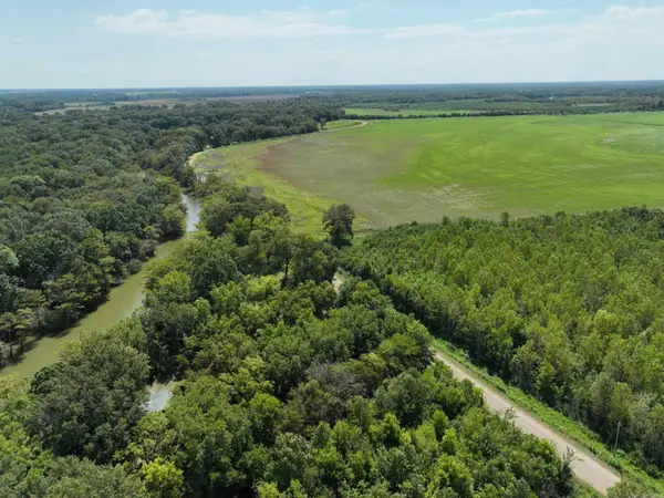 1806 County Rd 150, Augusta, AR 72006