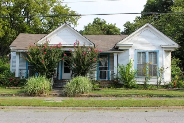 306 E Center, Searcy, AR 72143