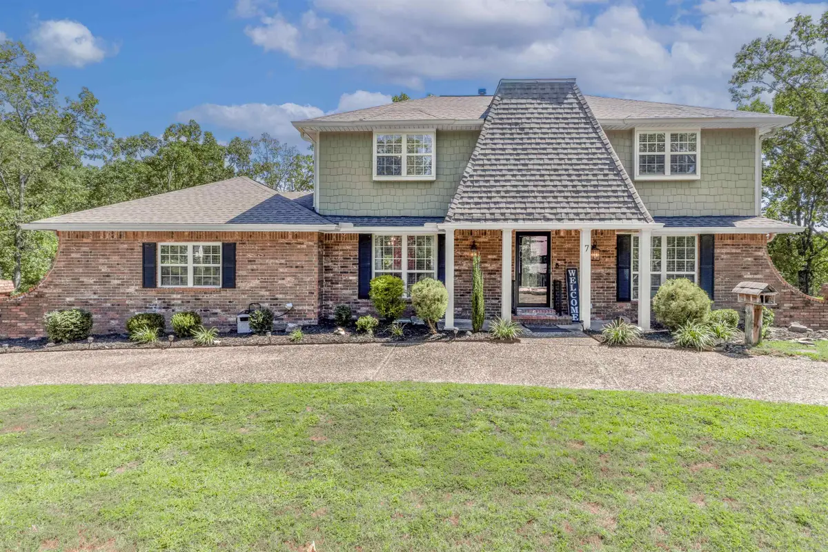 7 Edenwood Ln, North Little Rock, AR 72116 - Image #1