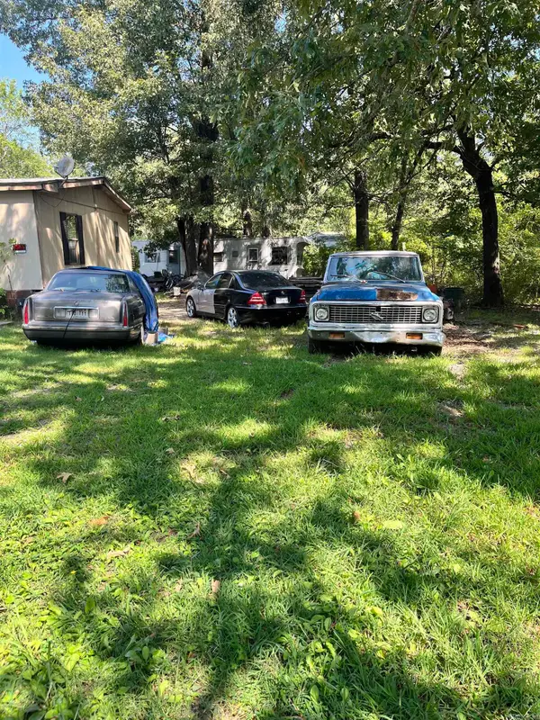 Holly Street, Wrightsville, AR 72183