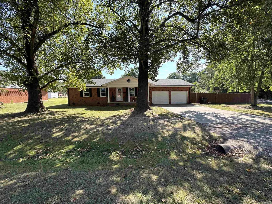 323 Lamb Drive, Piggott, AR 72454 - Image #2