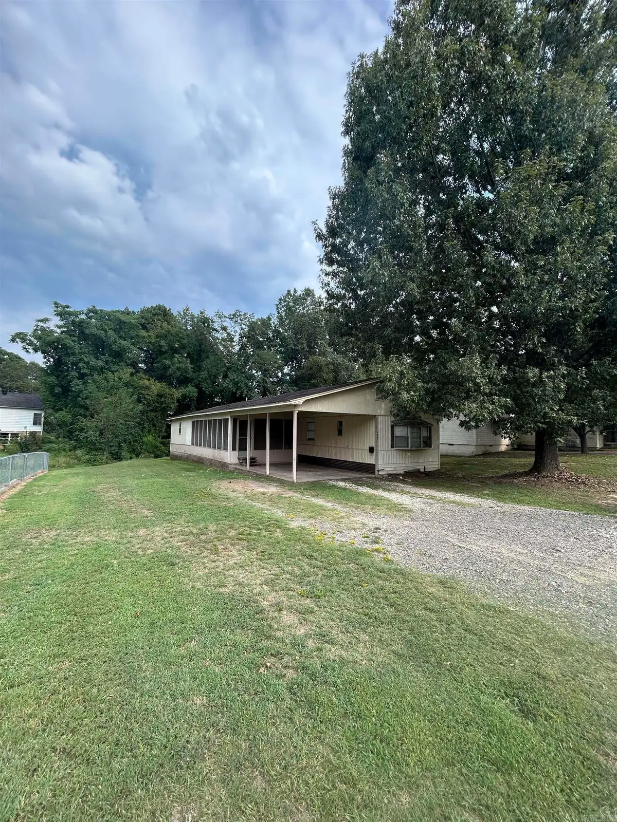 833 Wade St, Arkadelphia, AR 71923 - #1