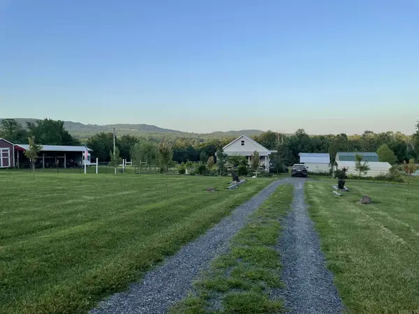 2462 Hilltop Road, Marshall, AR 72650