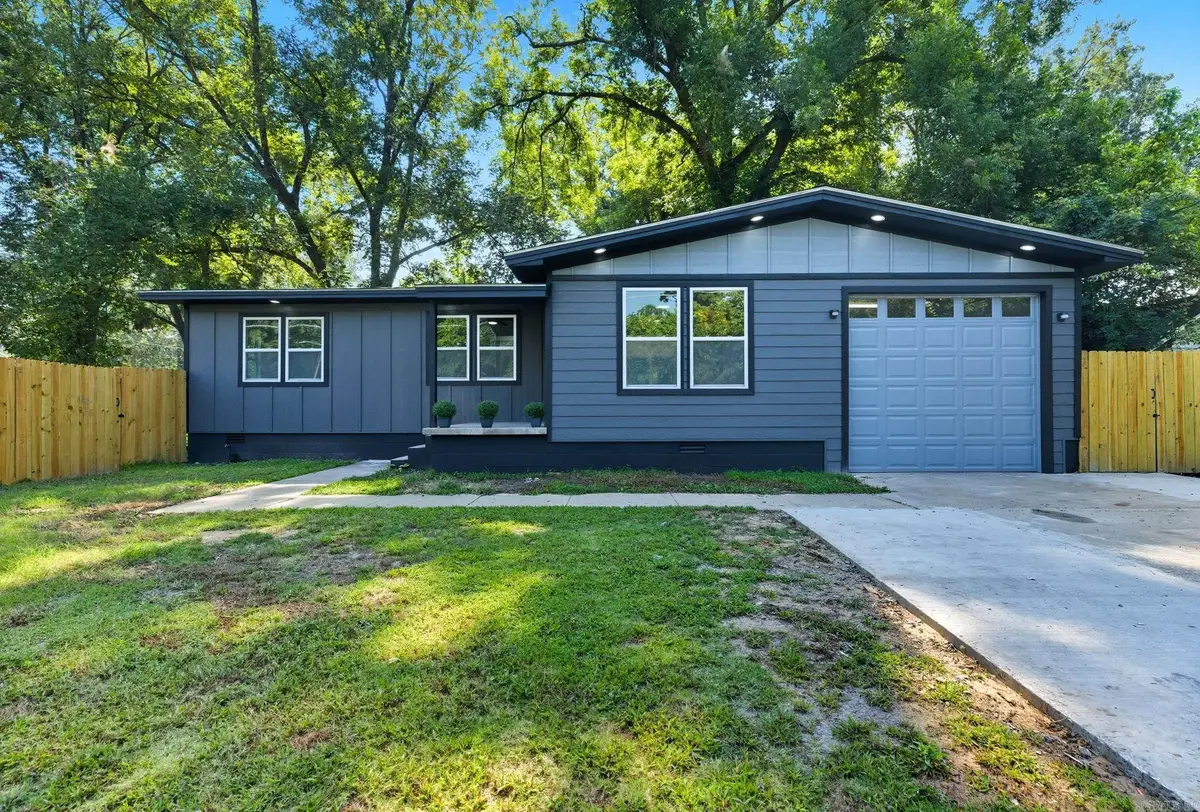 412 Middle Street, North Little Rock, AR 72117 - Image #1