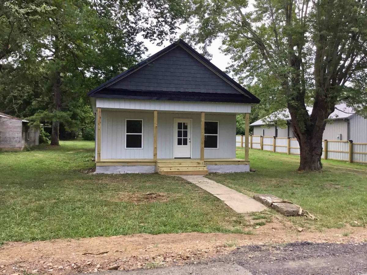 610 Cypress Street, Leslie, AR 72645 - Image #1