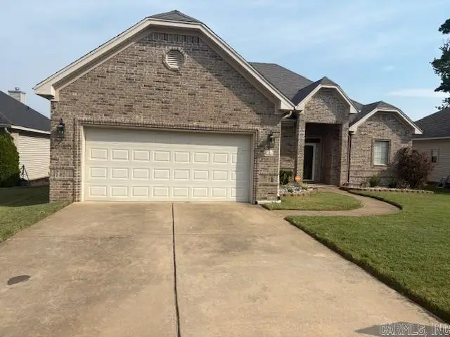 66 Woodridge Dr, Little Rock, AR 72204 - Image #2