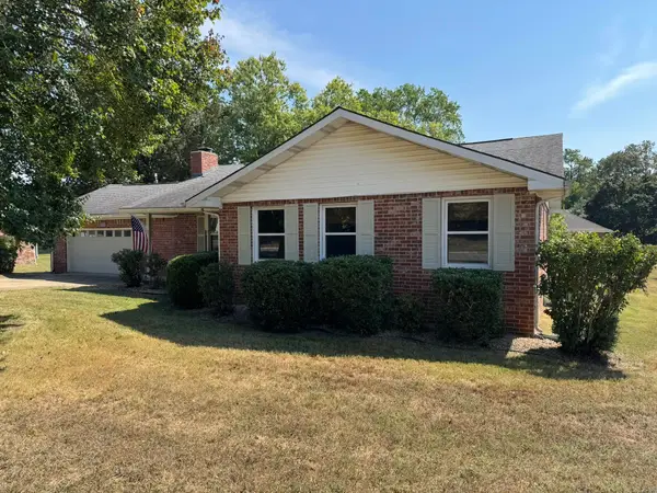 1513 Berry Lane, Mountain Home, AR 72653