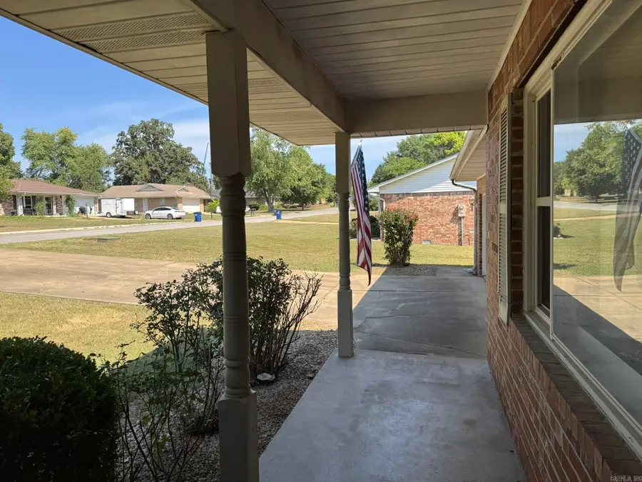 1513 Berry Lane, Mountain Home, AR 72653 - Image #2